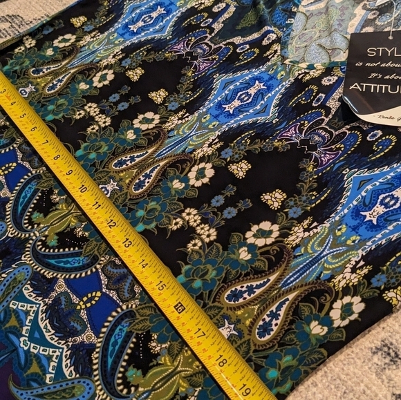 NWT Attitudes by renee Nice Tunic size L - Picture 9 of 10